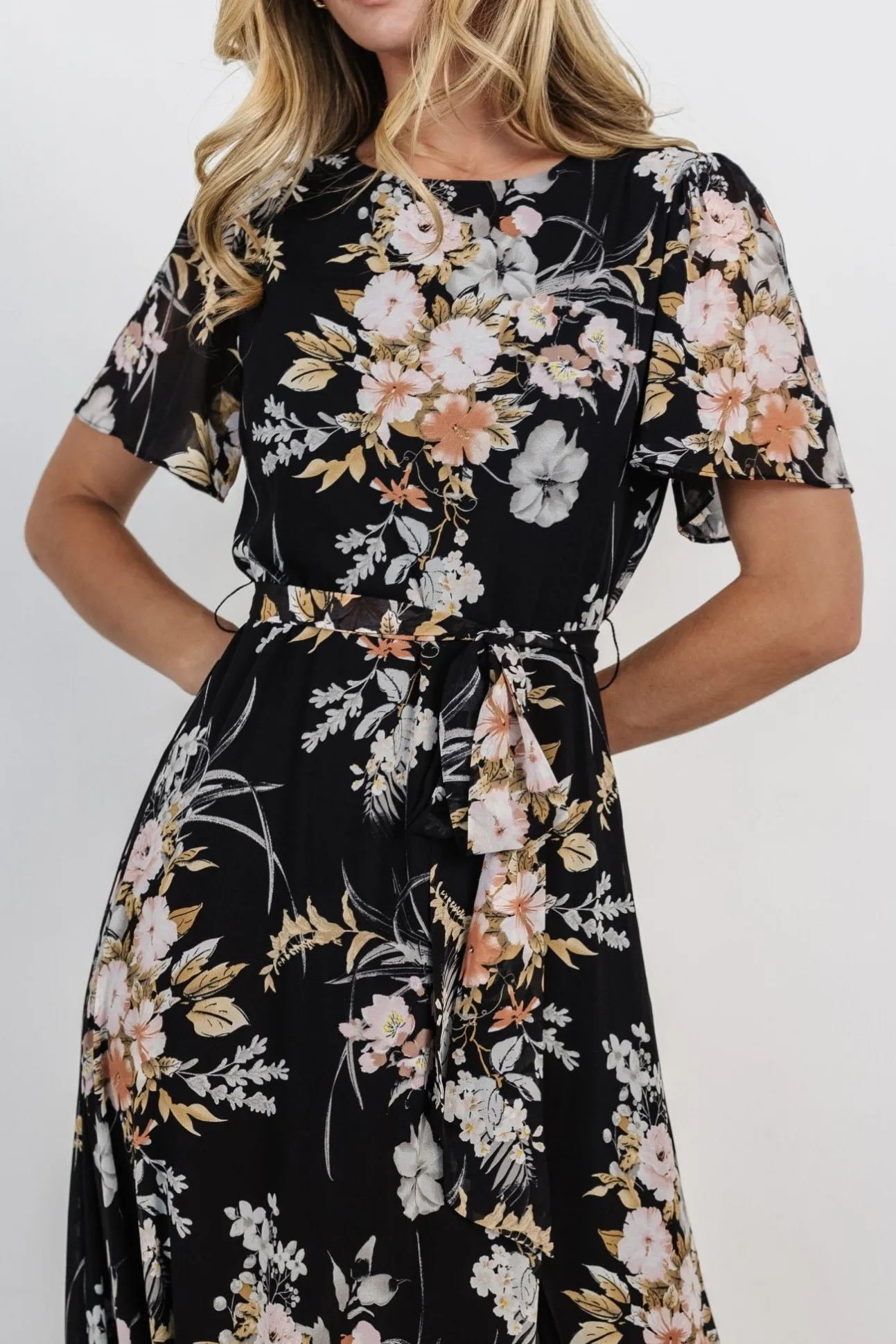 Naomi Short Sleeve Maxi Dress | Black Floral | Baltic Born Clearance